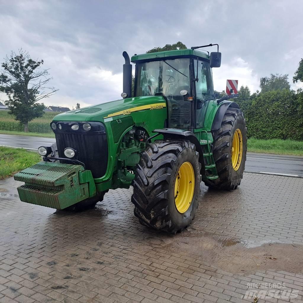 John Deere 8420 Трактори