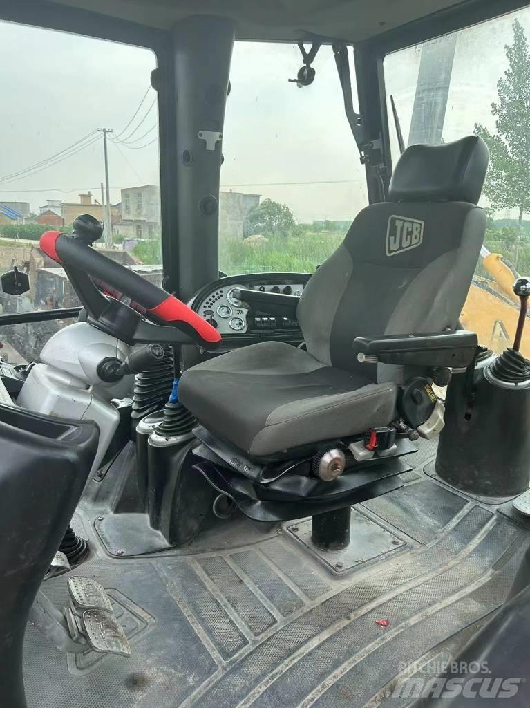 JCB 3 CX Товарач със заден ексватор