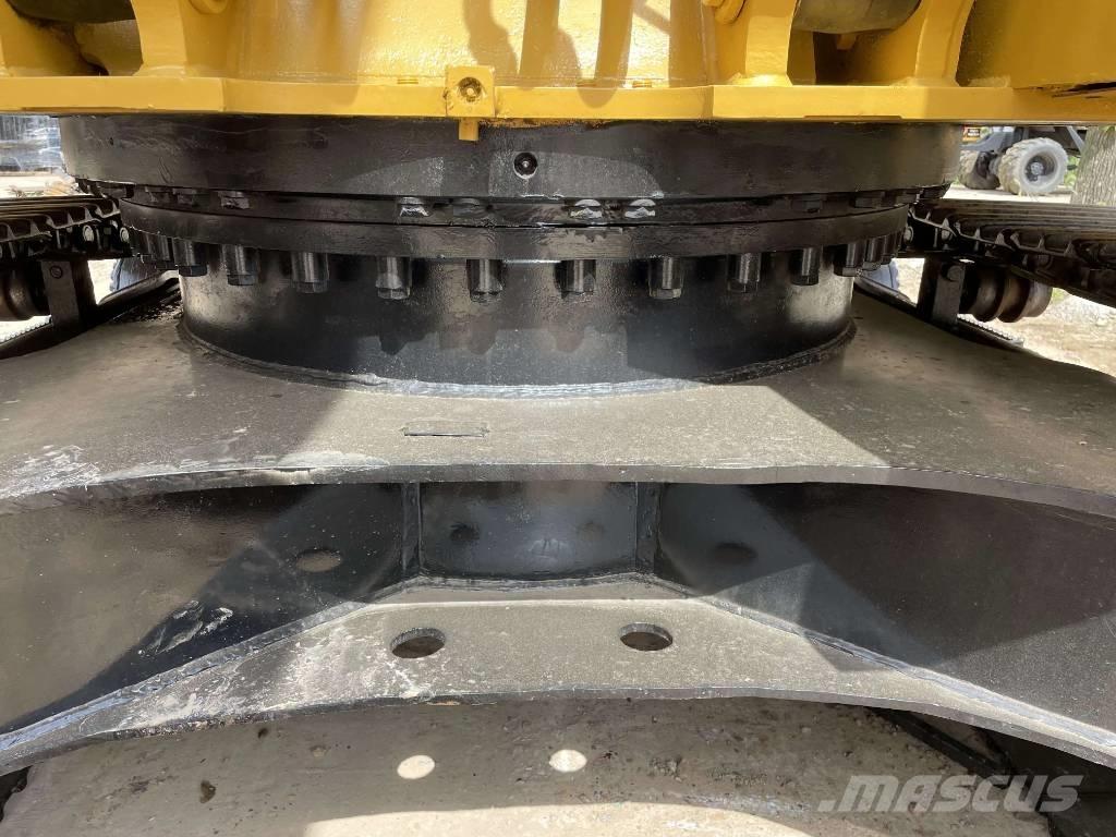 CAT 320D2 Верижен екскаватор