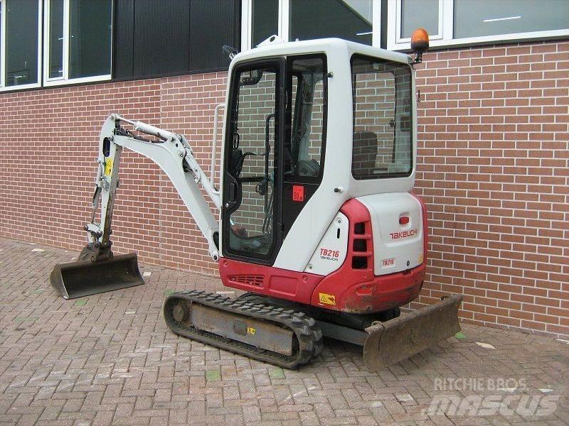 Takeuchi TB216 Мини екскаватори < 7 т