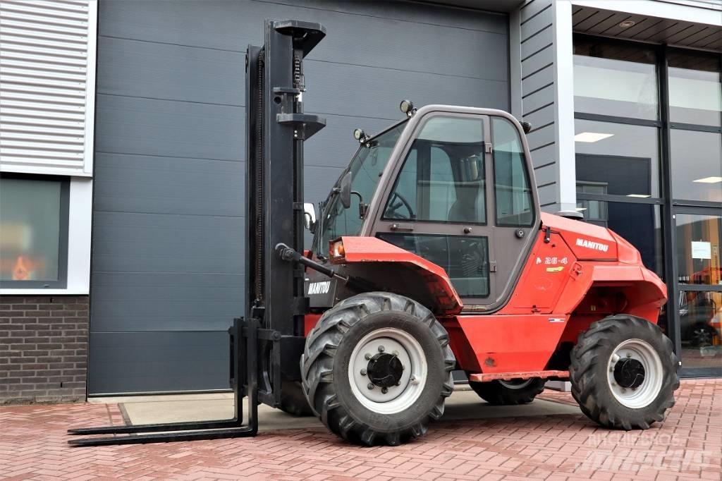 Manitou M 26.4 Камиони за херавни местности