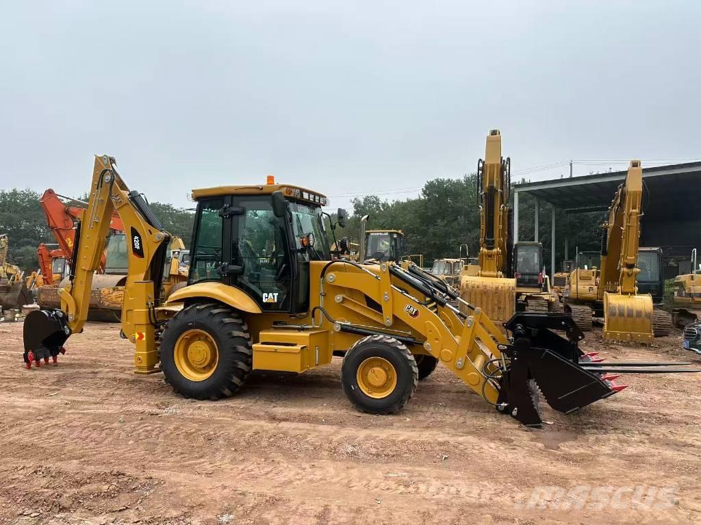 CAT 420 F2 Товарач със заден ексватор