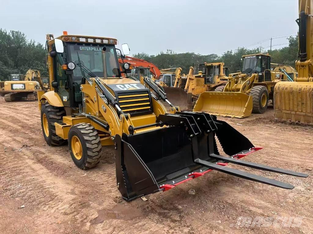 CAT 420 F2 Товарач със заден ексватор