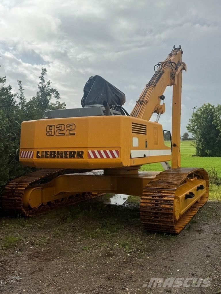Liebherr 922 Оператори на отпадъци/индустрия
