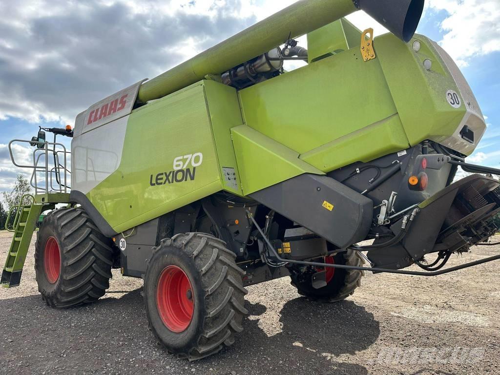 CLAAS Lexion 670 Комбайни