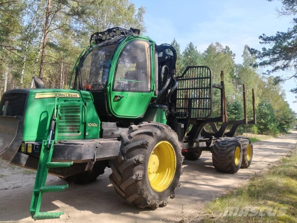 John Deere 1010 E Форуардери