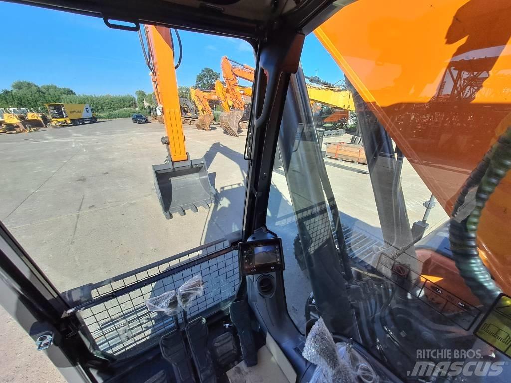 Develon DX300LC-7M Верижен екскаватор