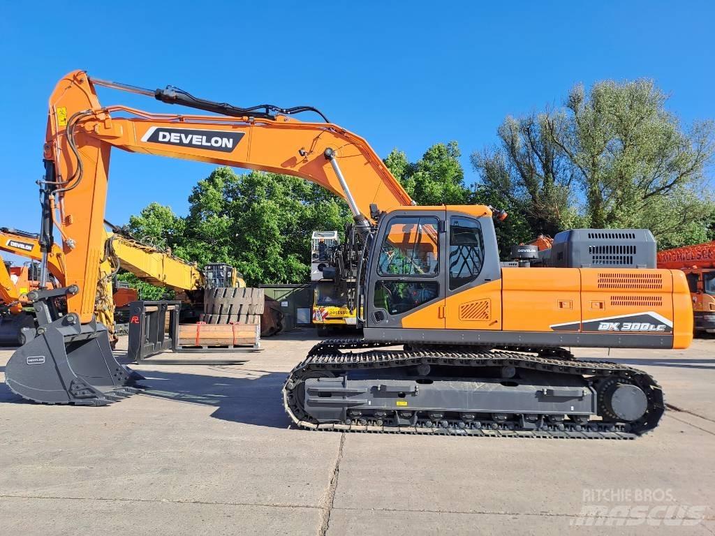 Develon DX300LC-7M Верижен екскаватор