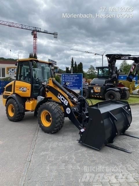 JCB 409 Колесни товарачи