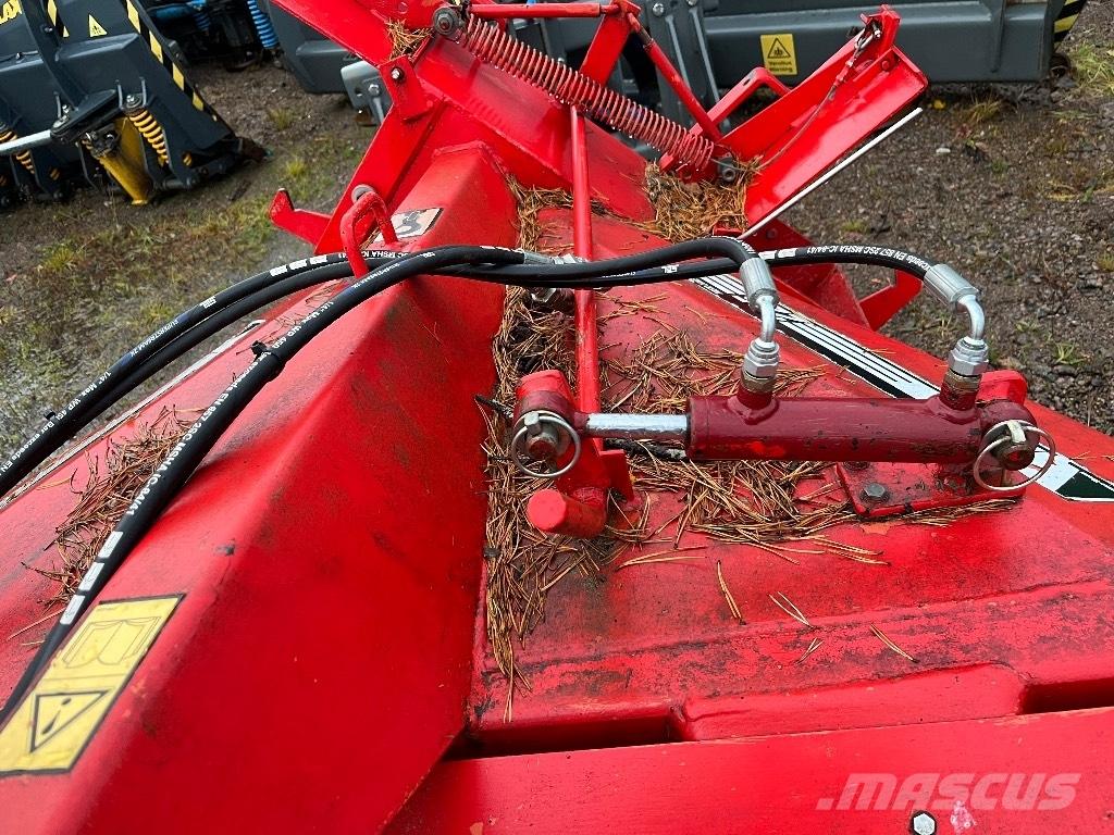 Esko 225 Снегохвъргачки
