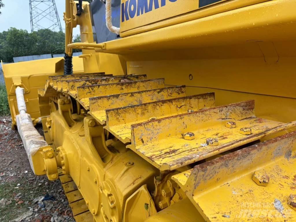 Komatsu D 85 E-12 Верижни булдозери
