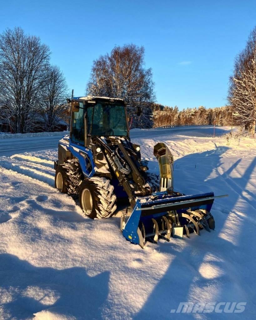 Multione 8.5 S K Многофункционални товарачи