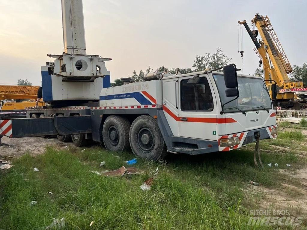 Zoomlion QAY220V Всъдеходни кранове