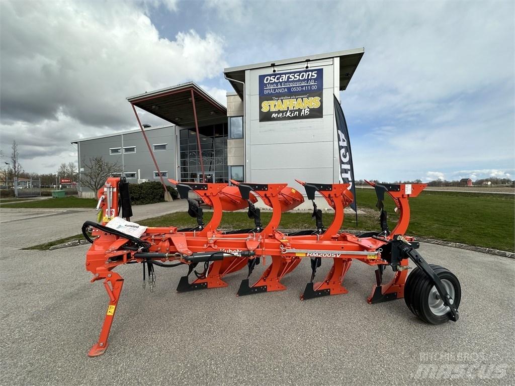 Kubota RM2005V Реверсивни плугове