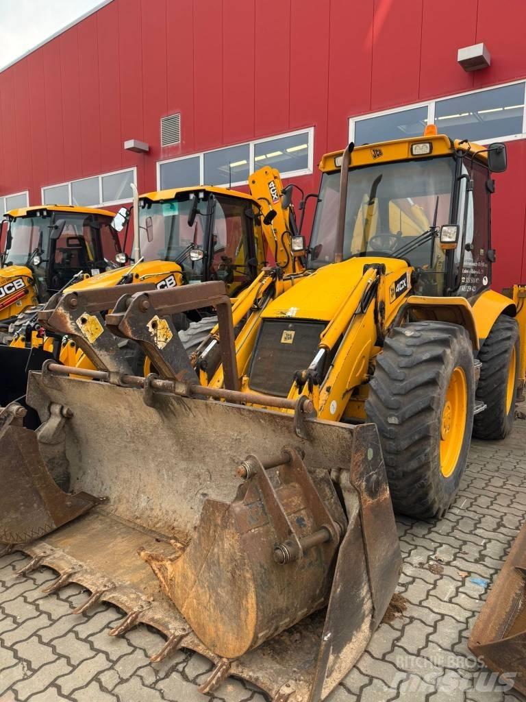 JCB 4 CX Super Товарач със заден ексватор