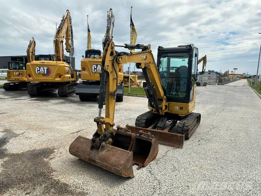 CAT 302.7 Мини екскаватори < 7 т
