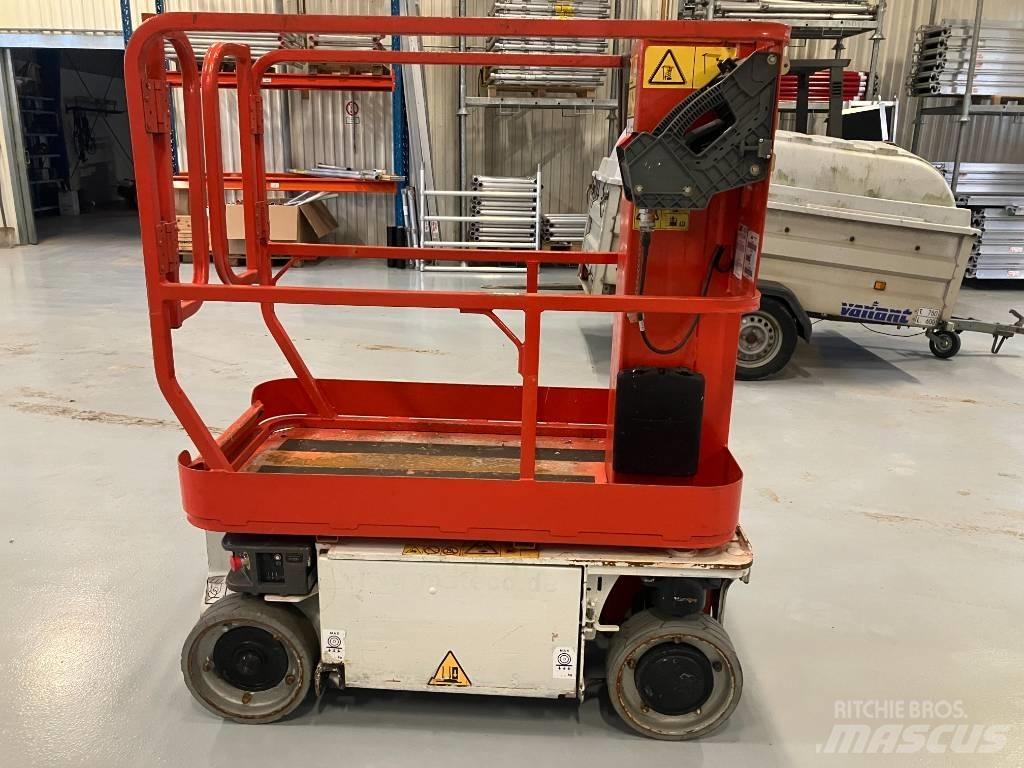 JLG 1230 ES Вертикални мачтови повдигачи
