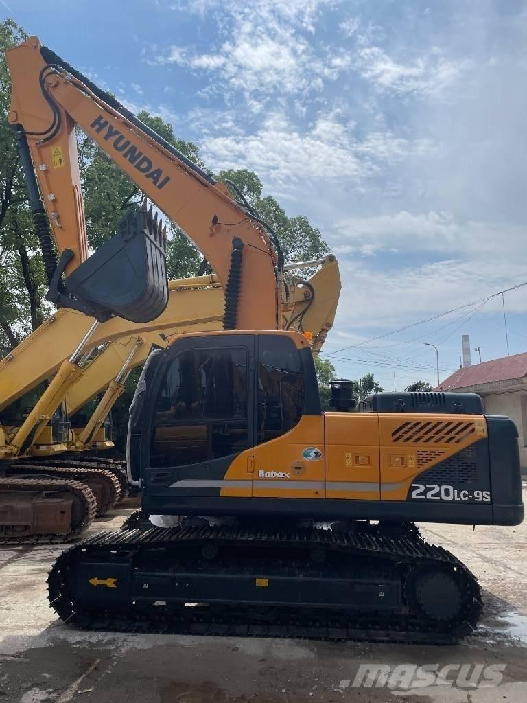 Hyundai 220LC-9S Верижен екскаватор