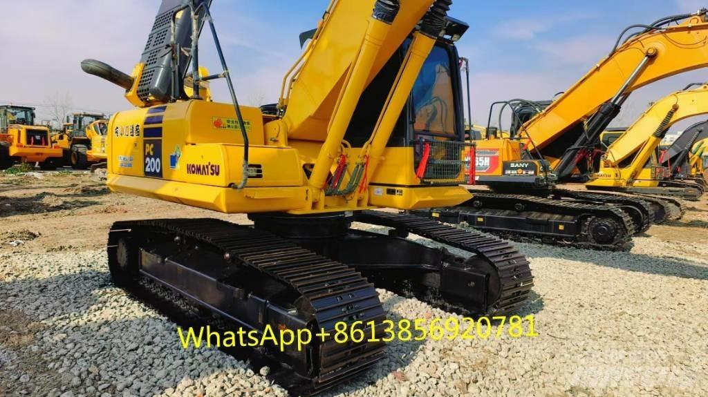 Komatsu PC 200-8 Средни екскаватори 7т - 12т