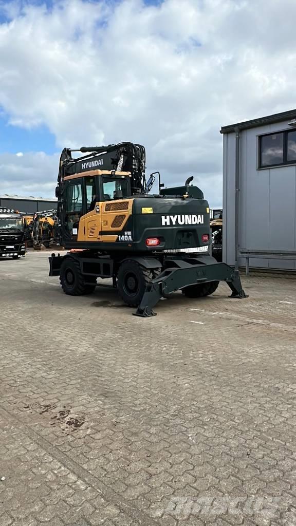 Hyundai HW 140 A Колесни екскаватори