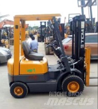 TCM FG15N18T Камиони за херавни местности