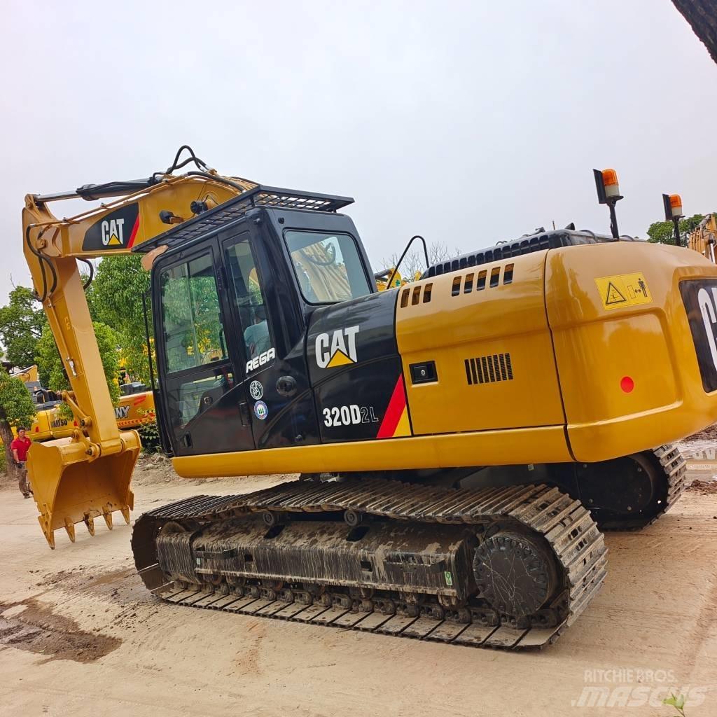 CAT 320 D2L Верижен екскаватор