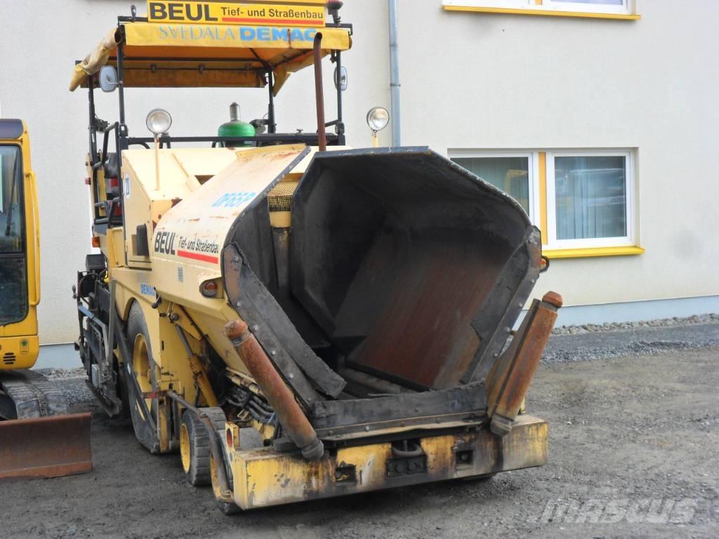 Demag DF 65 P Машини за асфалт