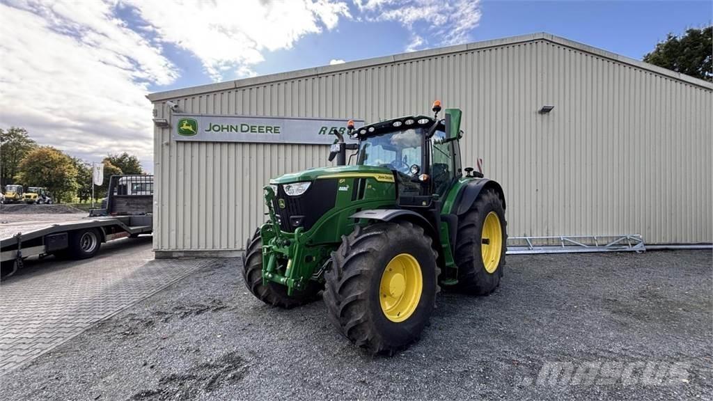 John Deere 6R215 Трактори