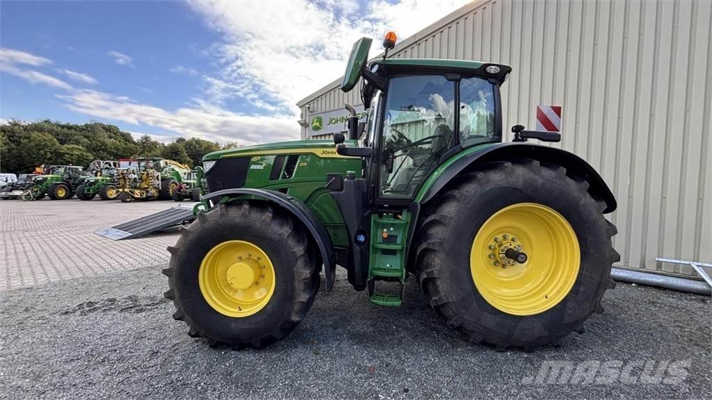 John Deere 6R215 Трактори