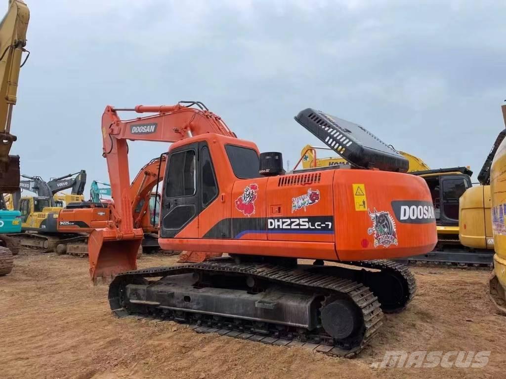 Doosan 220-7 Верижен екскаватор
