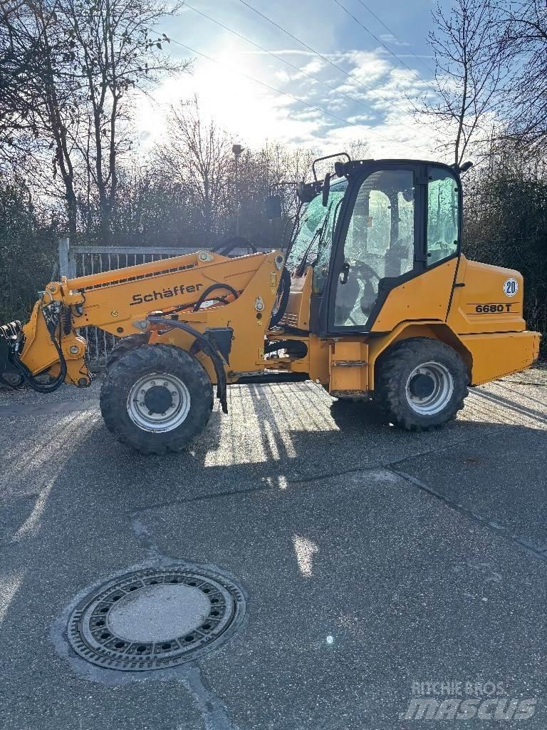 Schäffer 6680 T Телескопични челни товарачи
