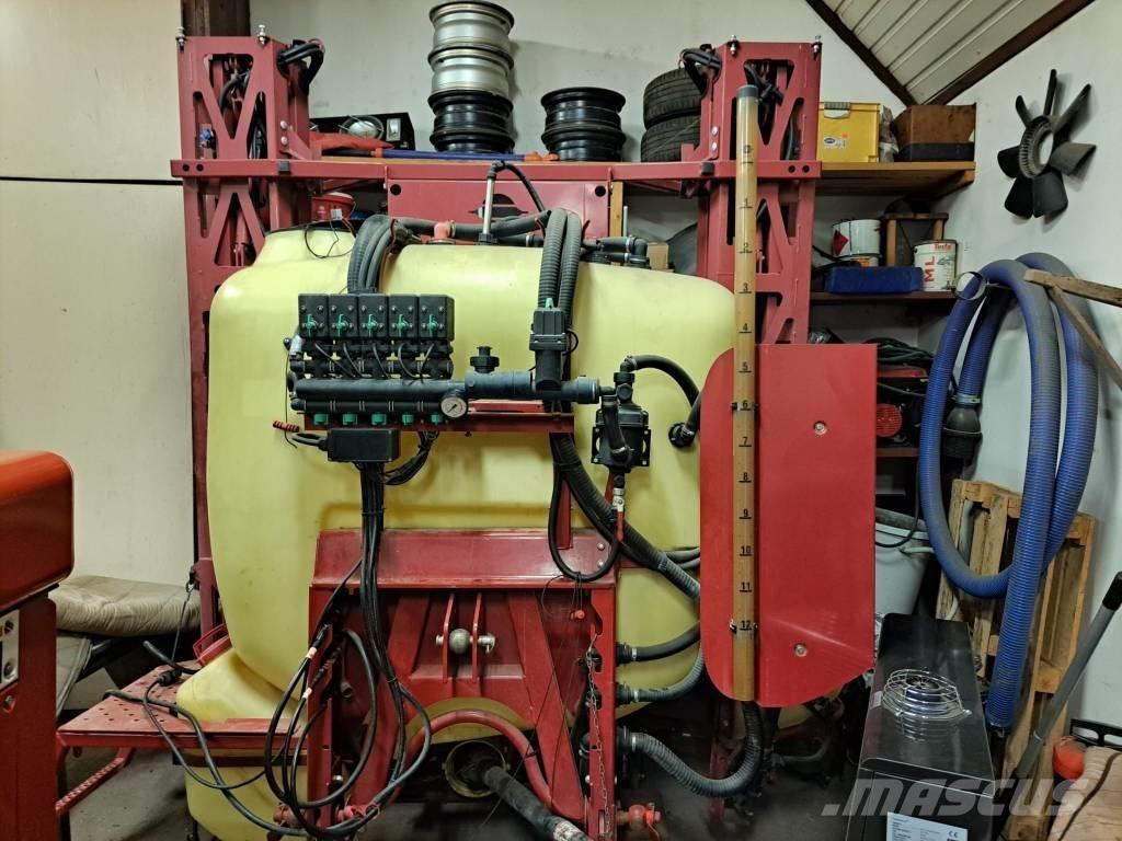 Hardi Master 1200 Навесни пръскачки
