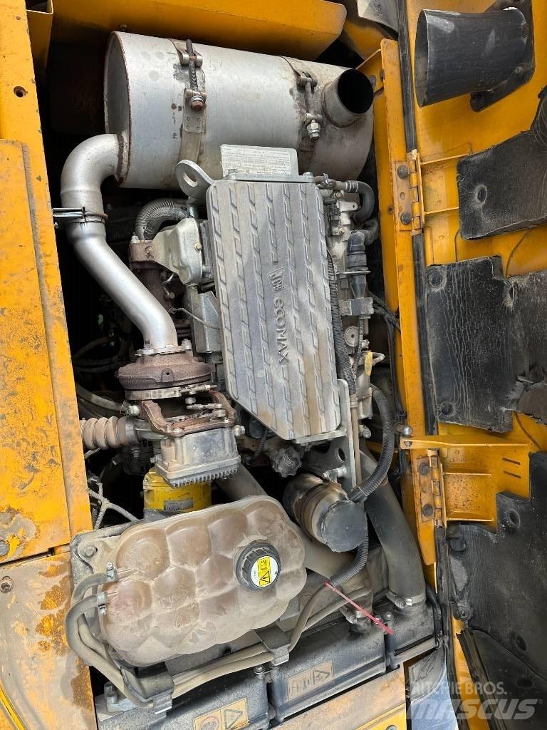 JCB JS 130 LC Верижен екскаватор
