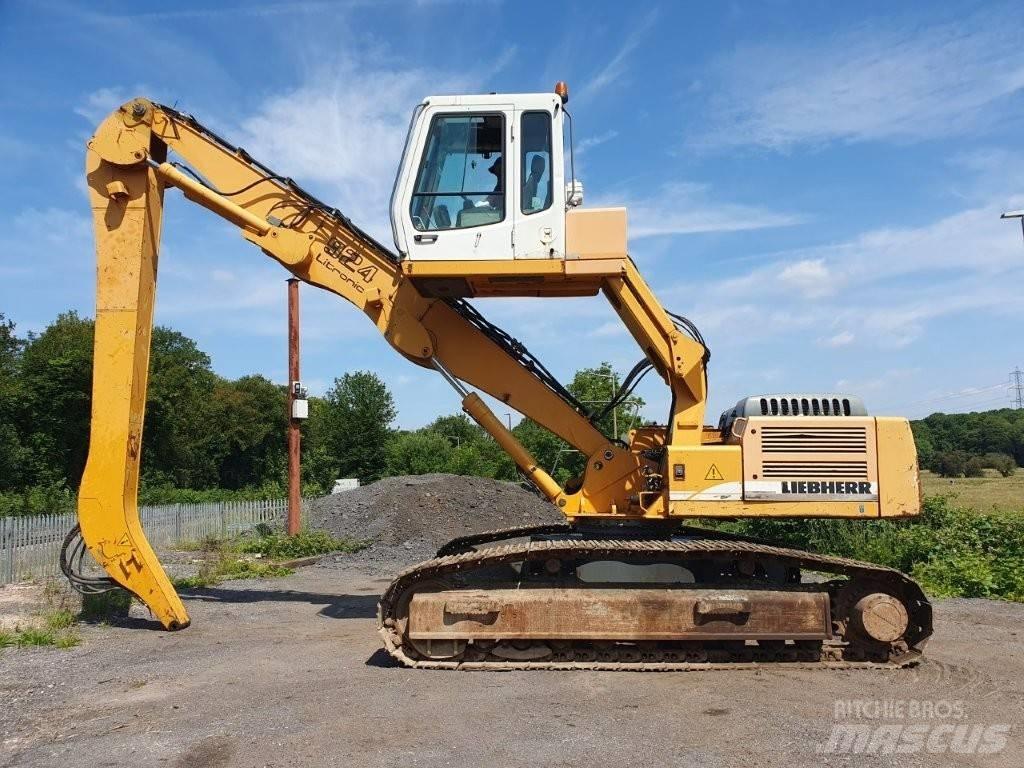 Liebherr R 924 B EW Оператори на отпадъци/индустрия
