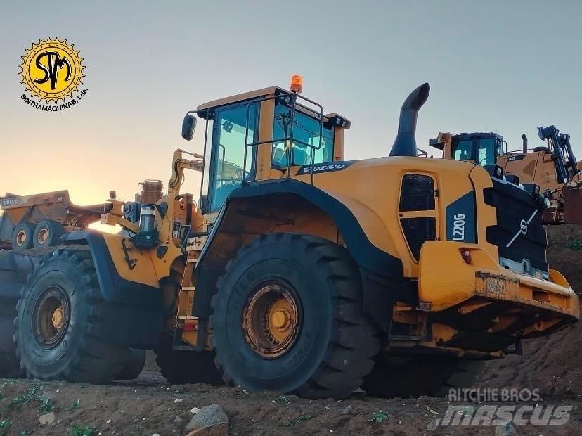 Volvo L 220 G Колесни товарачи