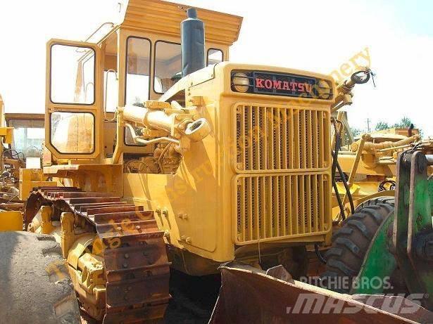 Komatsu d155a-1 Верижни булдозери
