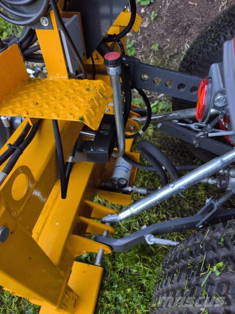 Kubota L1-382 HST Трактори