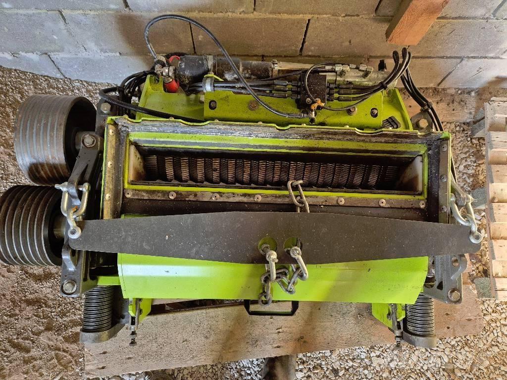 CLAAS Jaguar 960 4WD Самоходни фуражири