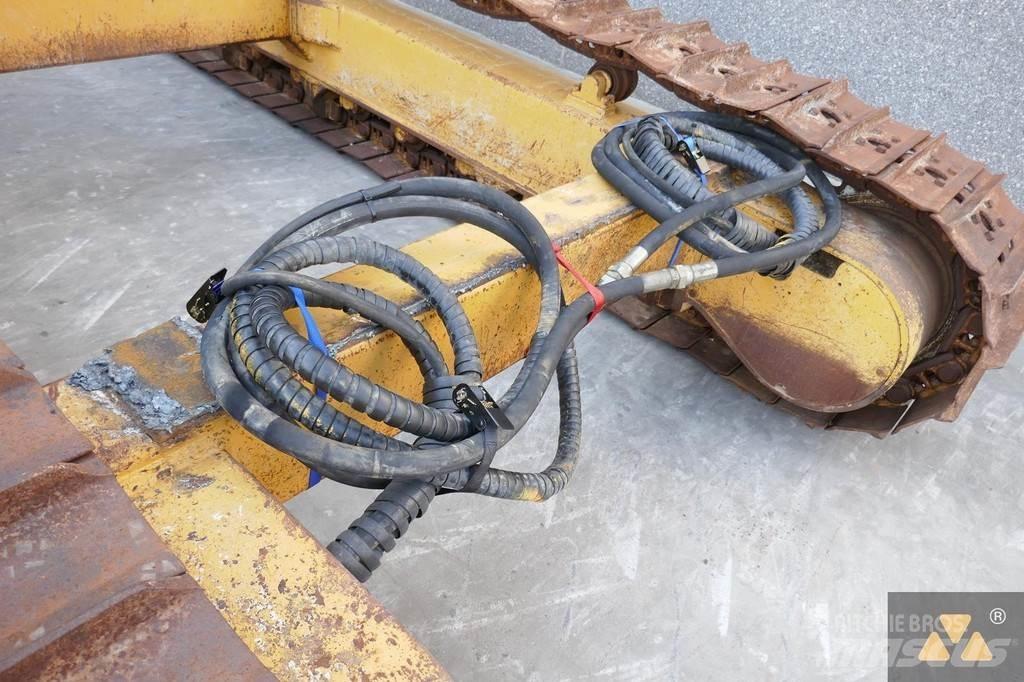 Delta Track set Шаси