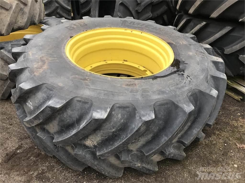 Michelin 650/85R38 Колелета/Гуми