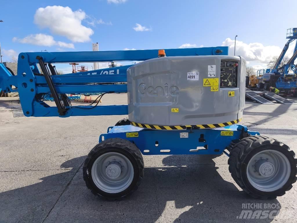 Genie Z 45/25 J RT Съчленени стрелови подемници