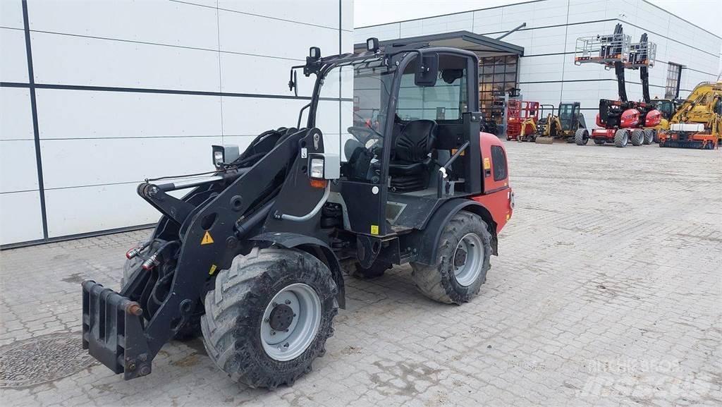 Weidemann 2070 Многофункционални товарачи