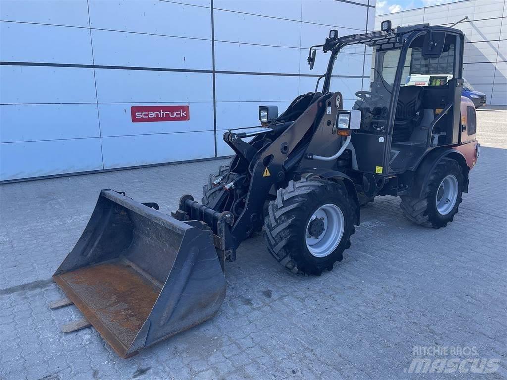 Weidemann 2070 Многофункционални товарачи
