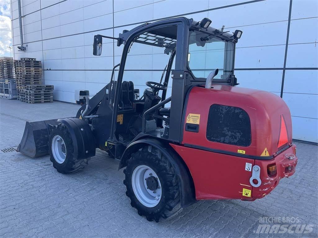 Weidemann 2070 Многофункционални товарачи