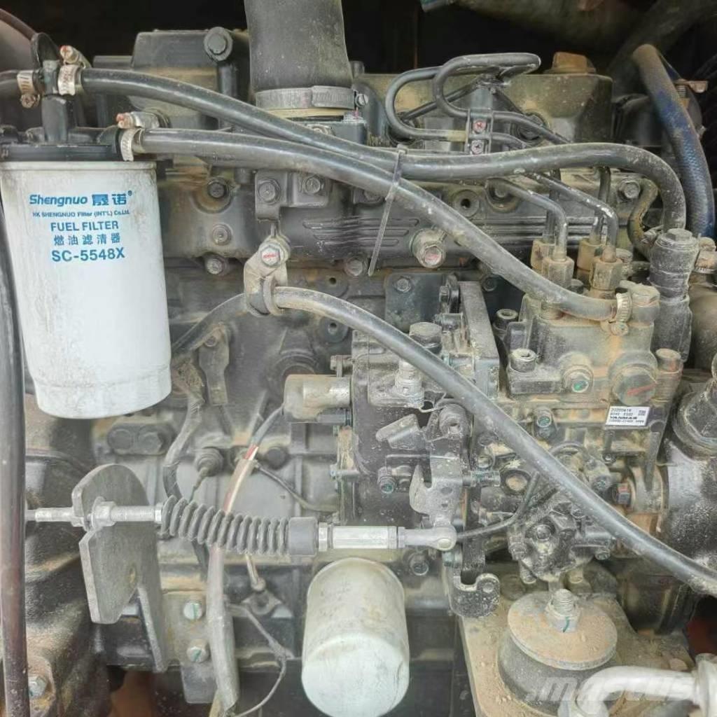 Doosan DH 80 Средни екскаватори 7т - 12т