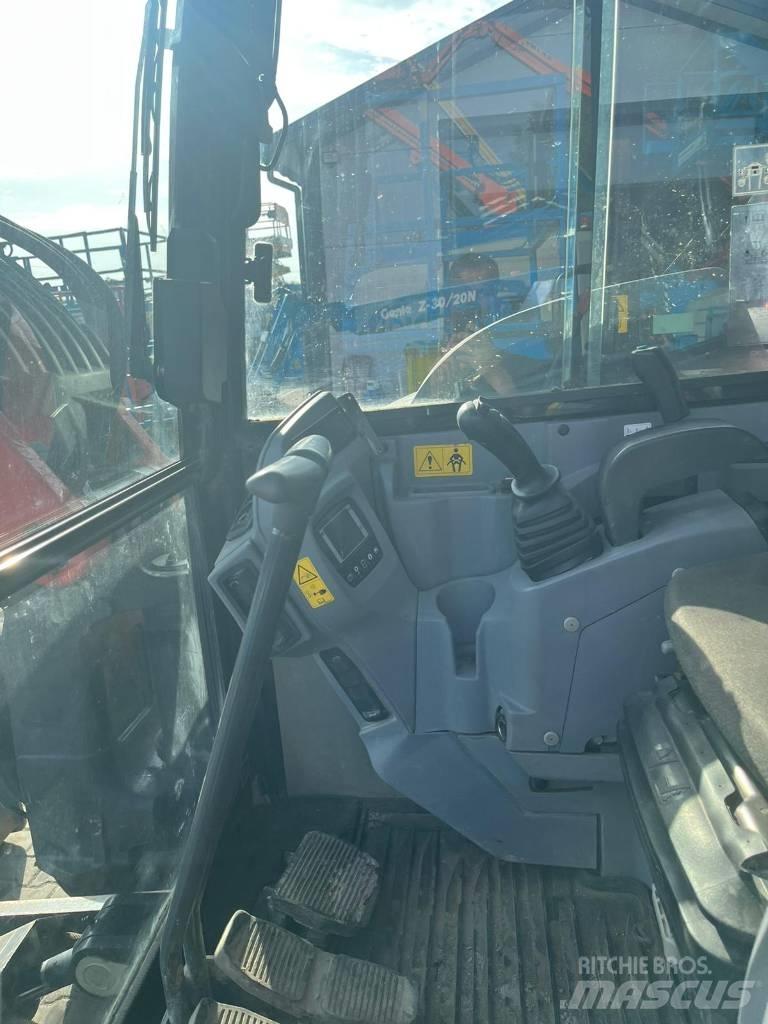 Kubota KX 080-4 Средни екскаватори 7т - 12т