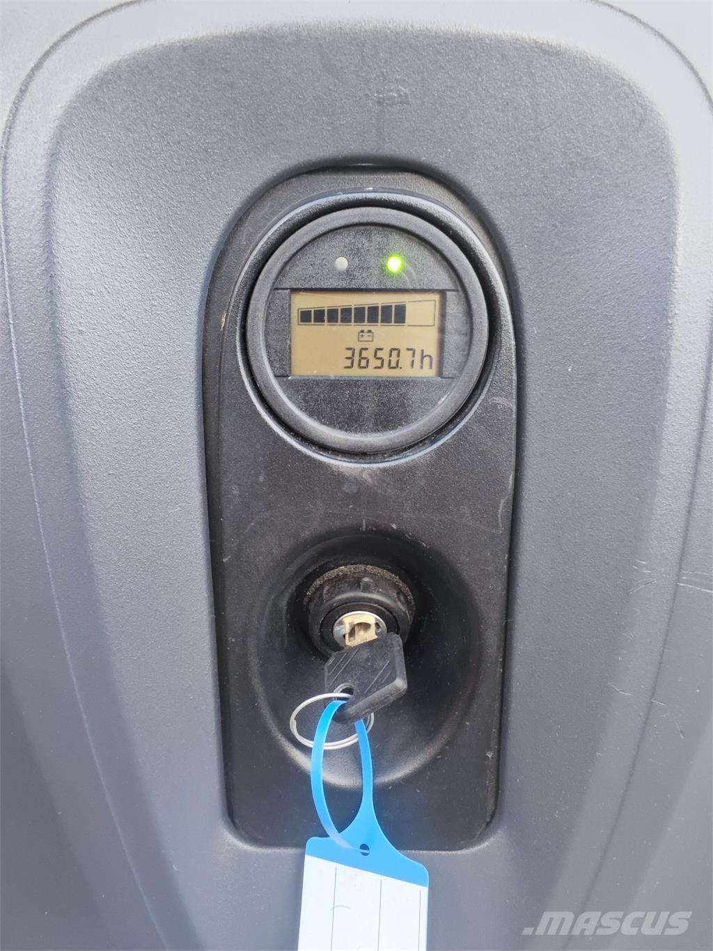 Linde L 12 Самоходни товарачи