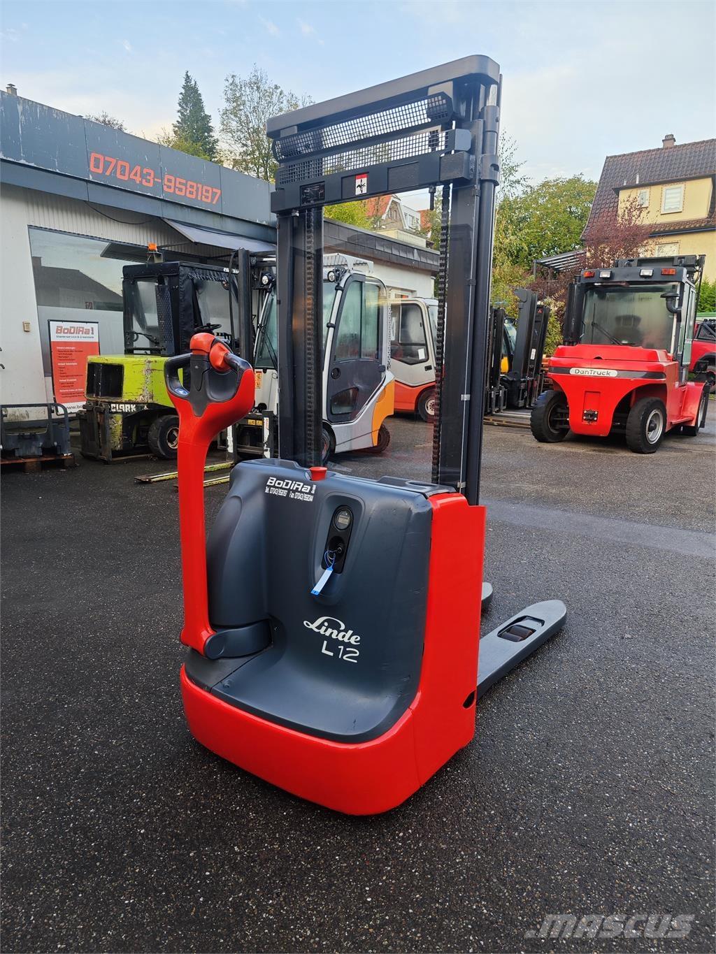 Linde L 12 Самоходни товарачи