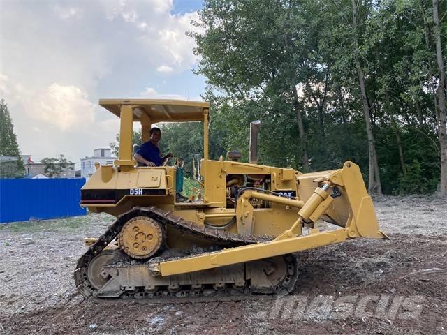 CAT D5H Верижни булдозери
