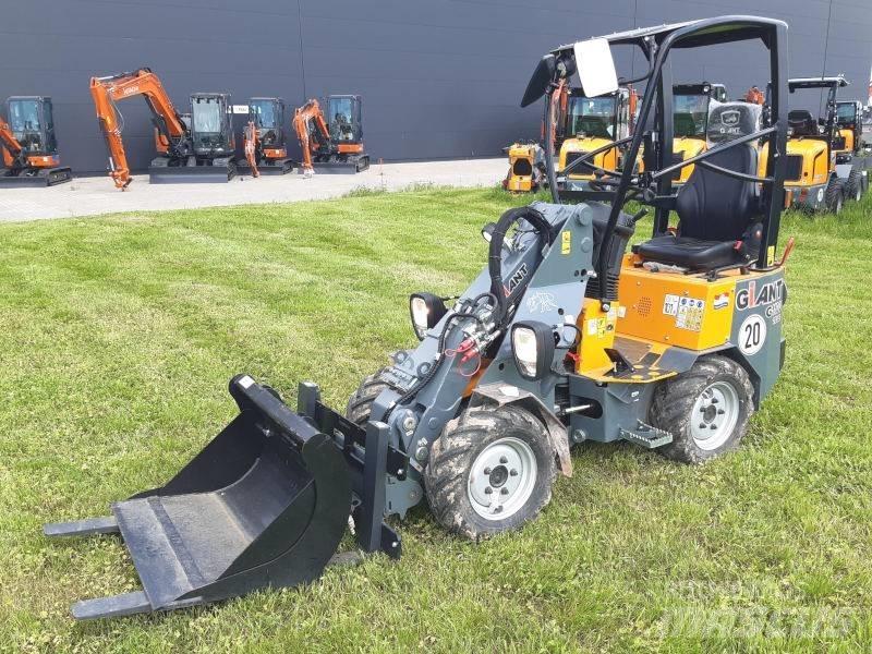 Giant G 1100 Tele Телескопични челни товарачи
